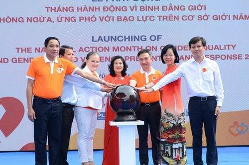 Tăng quyền năng và tạo cơ hội cho phụ nữ và trẻ em gái