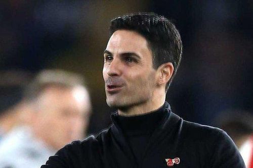 Arsenal vững vàng trên đỉnh nhưng có giữ được sau World Cup?
