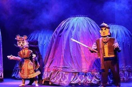 21 đoàn dự Liên hoan quốc tế sân khấu thử nghiệm lần thứ V