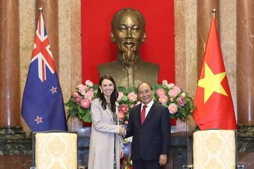Chủ tịch nước Nguyễn Xuân Phúc tiếp Thủ tướng New Zealand