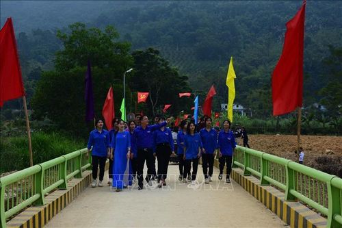Khánh thành 'Cầu nối yêu thương' thứ 100 tại Tuyên Quang