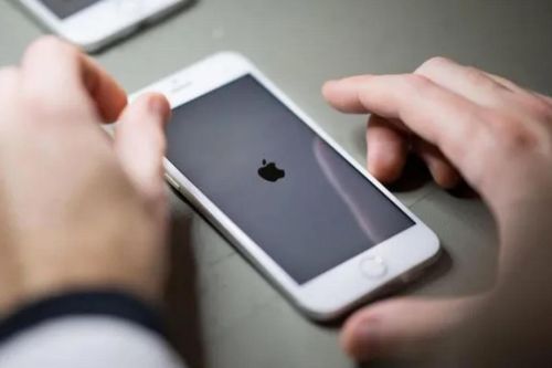Apple theo dõi thông tin người dùng khi chưa được phép