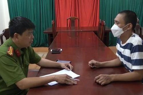 Bắt nóng đối tượng cướp giật điện thoại của học sinh