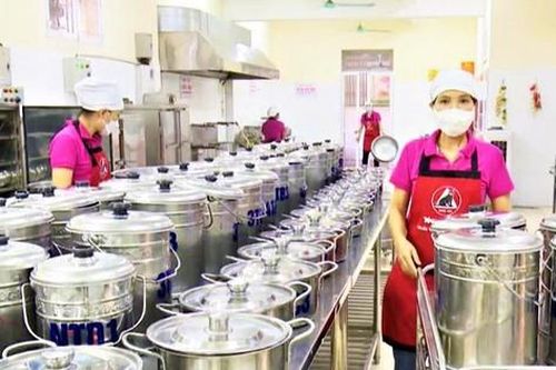 Hà Nội truy xuất nguồn gốc thực phẩm bếp ăn trong trường học