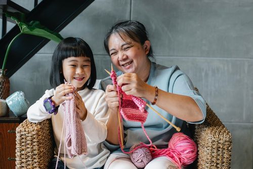 Giúp đỡ người khác khiến bạn cảm thấy hạnh phúc