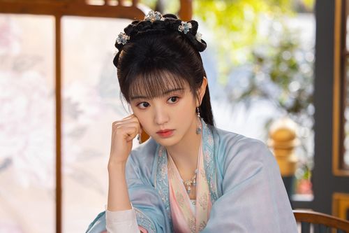 Mỹ nhân 'Khanh khanh nhật thường' tỏa sáng