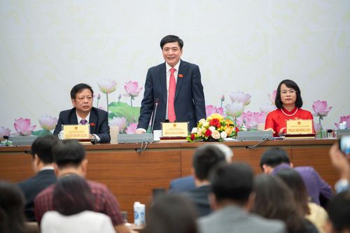 Sẽ bảo đảm quyền lợi cho công dân khi bổ sung nơi sinh vào hộ chiếu