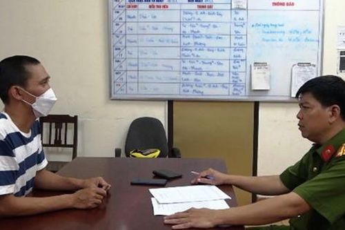 Bắt tạm giam đối tượng cướp giật tài sản của học sinh