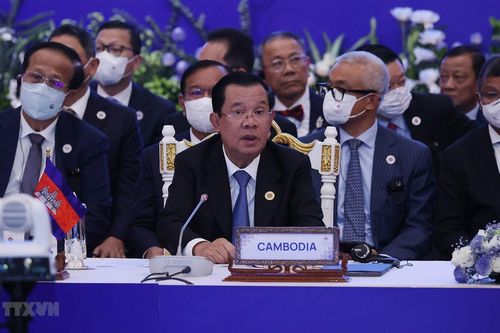 Thủ tướng Campuchia hủy các sự kiện quan trọng do mắc COVID-19