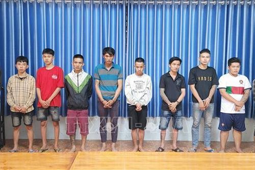 Bắt khẩn cấp 12 đối tượng về hành vi 'Giết người'