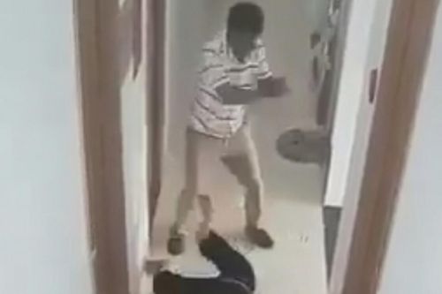 Vụ người phụ nữ bị đánh tử vong ở hành lang khách sạn: Gã nhân tình đang nguy kịch