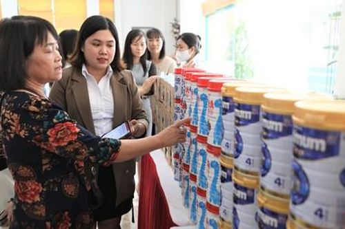 Vinamilk đồng hành chuỗi tập huấn giáo dục sức khỏe về dinh dưỡng