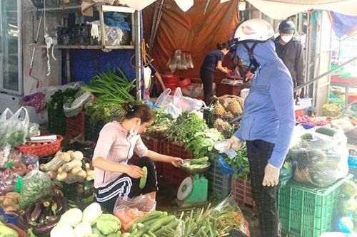 Công nhân trong thời bão giá - Bài 1: Đi chợ cũng chóng mặt