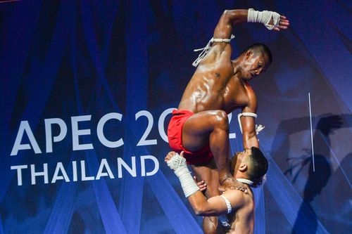 Zing từ Bangkok: 'Thánh Muay' Buakaw trình diễn tại APEC 2022