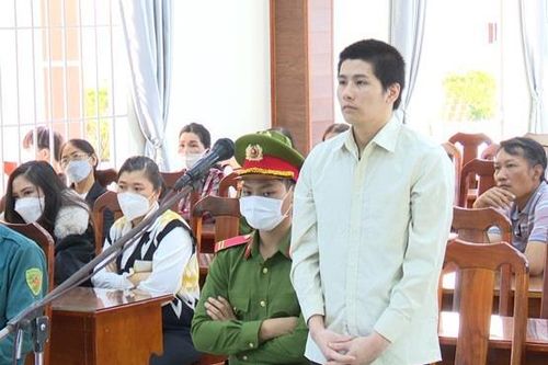 'Hoạn thư có râu' lãnh án