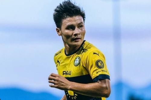 Quang Hải bị xếp vào nhóm cầu thủ chơi bóng tệ nhất Pau FC
