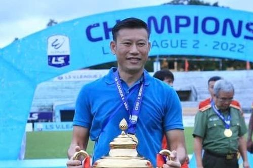 HLV Thạch Bảo Khanh chia tay CLB CAND