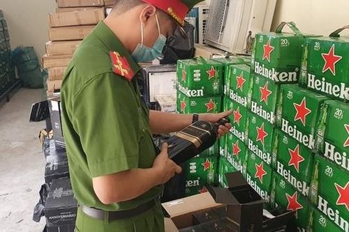 Bắt liên tiếp 3 vụ vận chuyển hàng lậu trong đêm