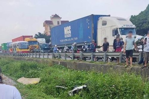 Va chạm với tàu hỏa, người phụ nữ tử vong tại chỗ