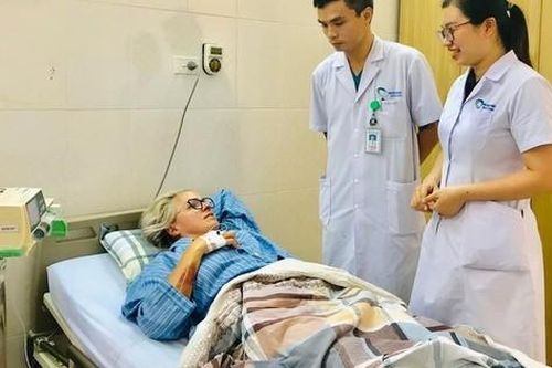 Quảng Ninh: Cứu sống bệnh nhân người Australia bị chấn thương gan
