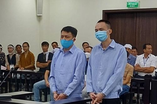 Xét xử vụ án mạng sau bữa nhậu: Bị cáo nói từng được khuyên nhận hết tội!