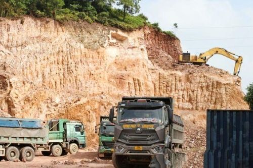 Xử lý cán bộ, cá nhân khai thác đất trái phép ở Thái Nguyên