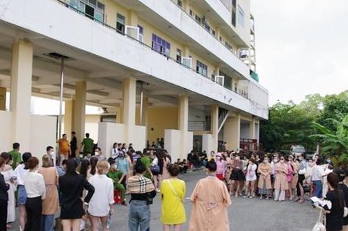 Đột kích tụ điểm ăn chơi, phát hiện nhiều người dương tính chất ma túy