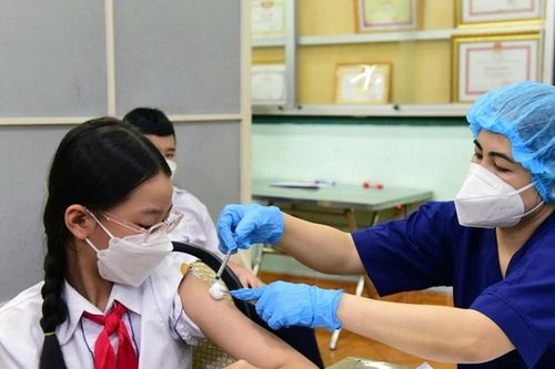 Đẩy mạnh tiêm chủng COVID-19 cho trẻ, tạo miễn dịch bao phủ