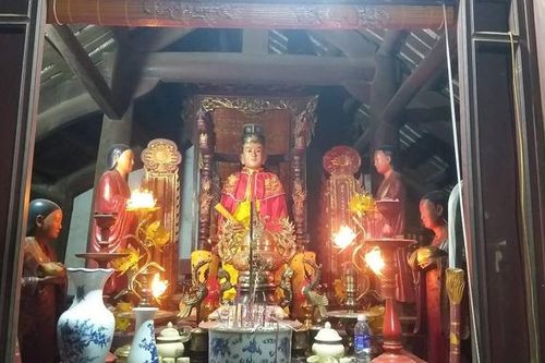 Pho tượng gần 700 tuổi biết đứng lên, ngồi xuống trong miếu cổ Hải Phòng