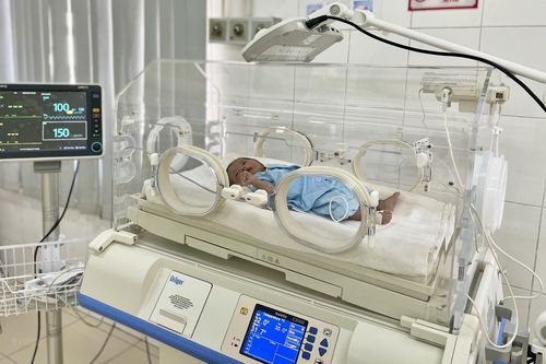 UNICEF hỗ trợ nhân rộng các can thiệp cứu sống trẻ sơ sinh ở Việt Nam