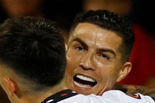Ronaldo thất vọng lứa trẻ MU, khen 3 cầu thủ nhưng không có Fernandes
