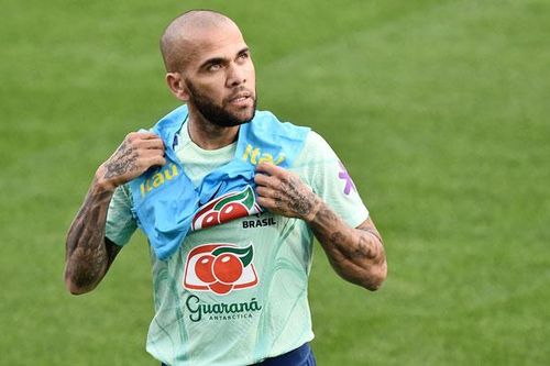 Canh bạc Dani Alves của HLV Tite
