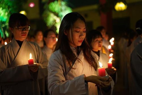 Năm pháp thực hành của cư sĩ: (1) Xa lìa sát sinh