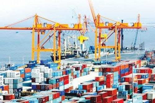 Tăng trưởng xuất khẩu của Việt Nam giảm xuống mức 4,8% so với 2021