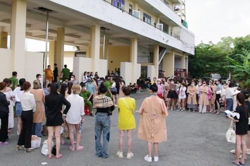 Nhiều 'dân bay' người nước ngoài dương tính ma túy trong bar Boss Restaurant & KTV