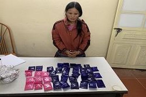 Bị bắt khi mang 8.000 viên ma túy tiêu thụ