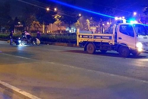 Điều tra vụ nam thanh niên tử vong trên đường, xe máy bị kéo đi 1km