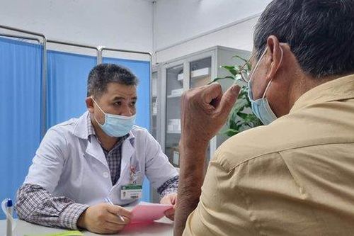 80% bệnh nhân mắc ung thư tuyến tiền liệt phát hiện muộn, chuyên gia BV Bạch Mai khuyến cáo gì?