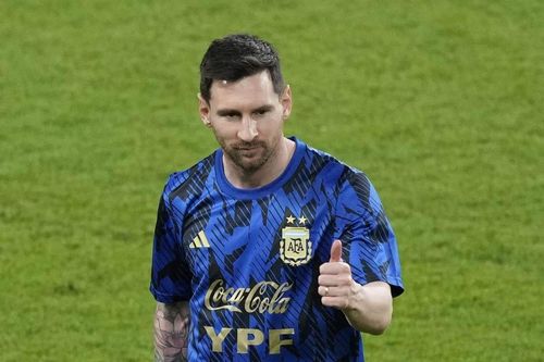 Messi vắng mặt trong buổi tập của Argentina