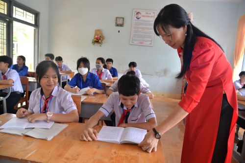 Điều 'phi thường' của cô giáo Thu ở Trà Bồng!
