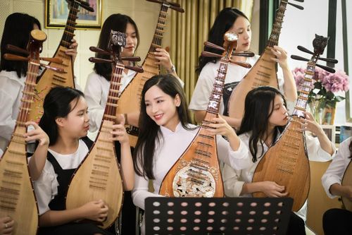 Nghệ sĩ Vũ Diệu Thảo hạnh phúc khi trở thành cô giáo