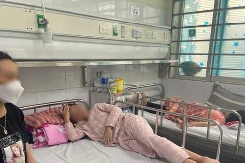 Nhập viện vì tự ý truyền dịch chữa sốt xuất huyết