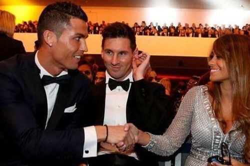 Ronaldo: Messi là cầu thủ hay nhất tôi từng chứng kiến!
