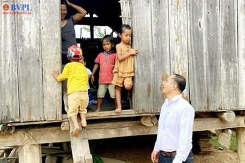 Người thầy 'thầm lặng' trên hành trình 'gieo chữ' ở vùng sâu Tây Nguyên
