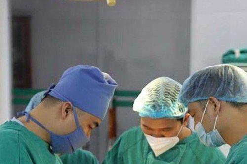 Đau đầu, buồn nôn suốt 3 tháng, đi khám mới phát hiện khối u não