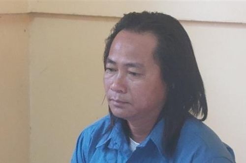 Mâu thuẫn của con, cha kéo người đến 'hỗn chiến'