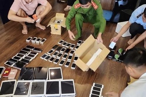 Ém hàng trăm iPhone nhập lậu trong căn hộ chung cư cao cấp