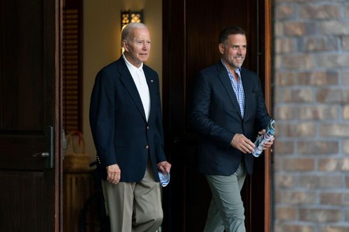 Đảng Cộng hòa lên kế hoạch điều tra gia đình ông Biden sau khi kiểm soát Hạ viện