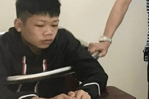 Hành hung chủ hiệu cầm đồ vì bực tức câu nói 'mày chơi thế thì chỉ mang tiền cho tao thôi'