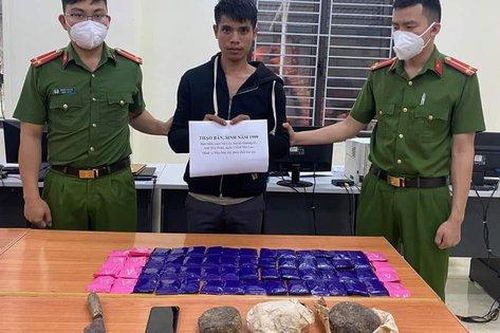 Bắt giữ nam thanh niên vận chuyển 12.000 viên ma túy tổng hợp và 2kg thuốc phiện
